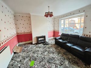 Lounge- click for photo gallery